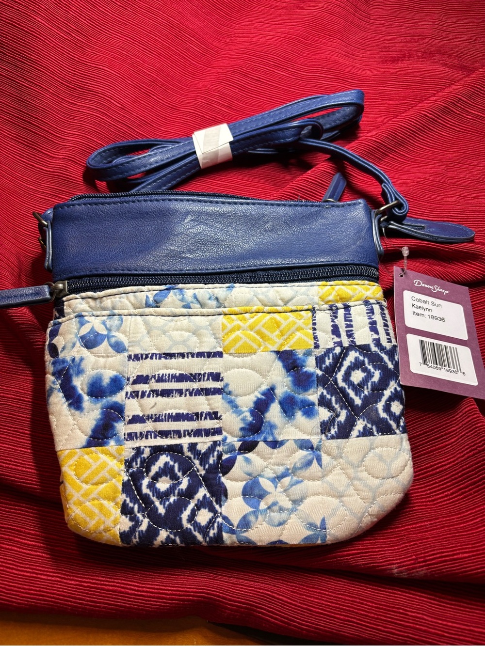Donna Sharp “Kaelynn” patchwork quilted crossbody bag; in Cobalt Sun design. - Picture 2 of 9